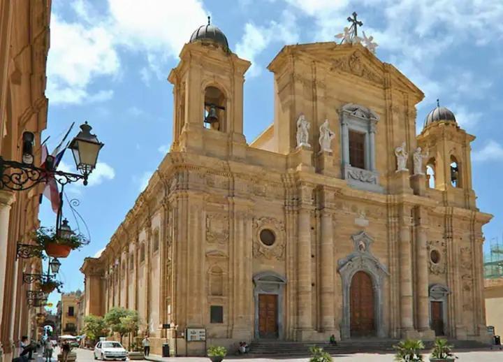 Historical Palace * Marsala
